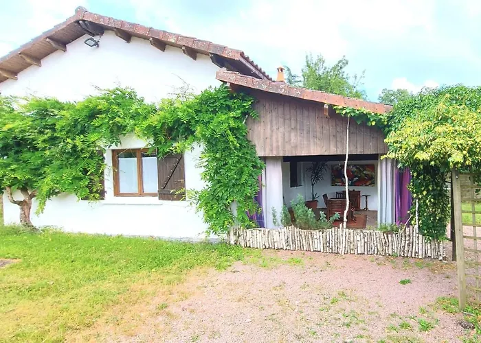 펜션 En Perigord Champs-Romain